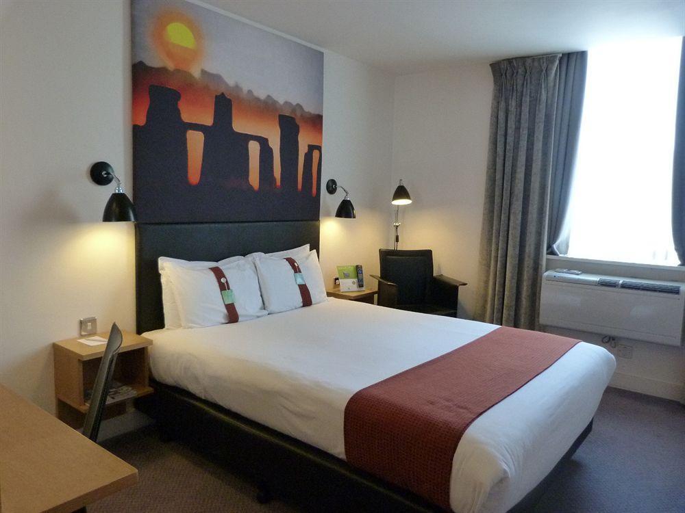 Holiday Inn Salisbury - Stonehenge By Ihg Amesbury Extérieur photo