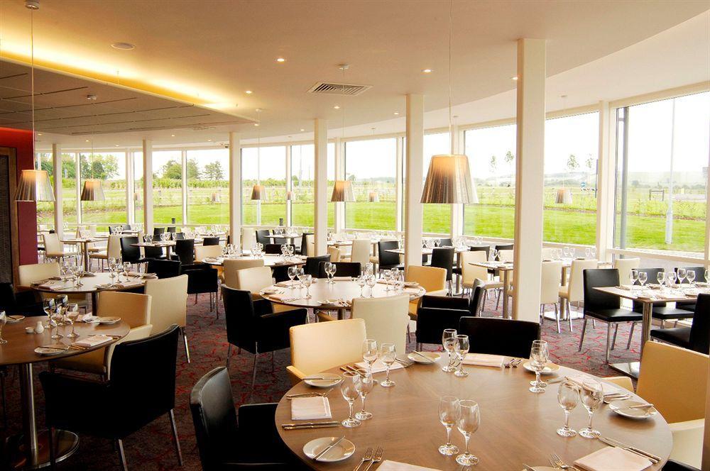 Holiday Inn Salisbury - Stonehenge By Ihg Amesbury Extérieur photo