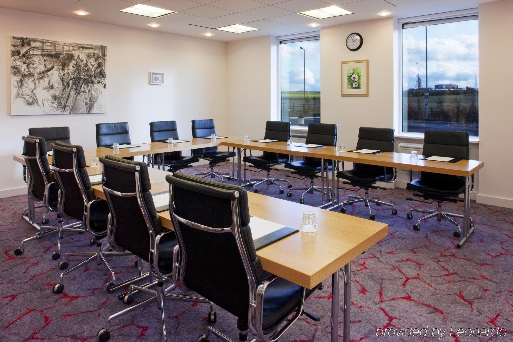 Holiday Inn Salisbury - Stonehenge By Ihg Amesbury Extérieur photo