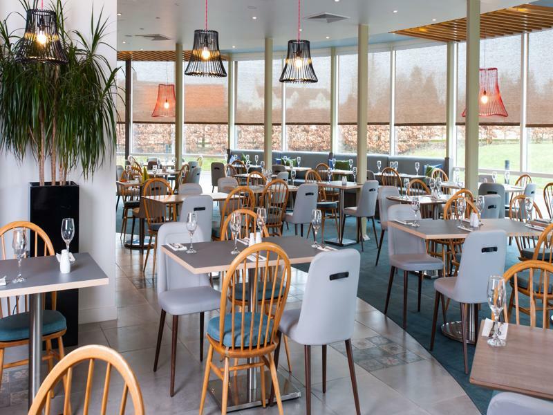 Holiday Inn Salisbury - Stonehenge By Ihg Amesbury Extérieur photo
